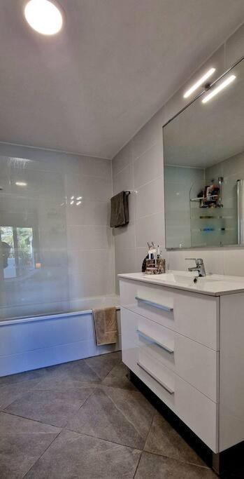 5* Stunning Golf & Sea Apartment Mijas Eksteriør billede
