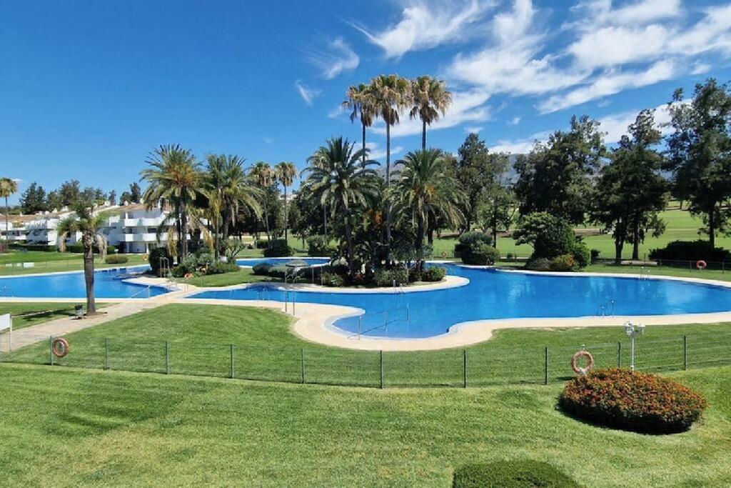 5* Stunning Golf & Sea Apartment Mijas Eksteriør billede